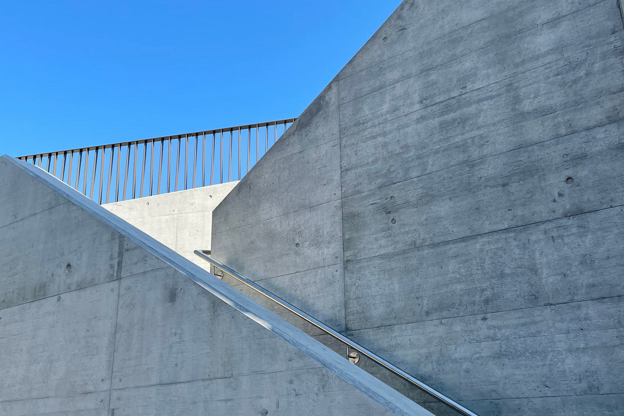 Passerelle du 1er aout | PLAREL