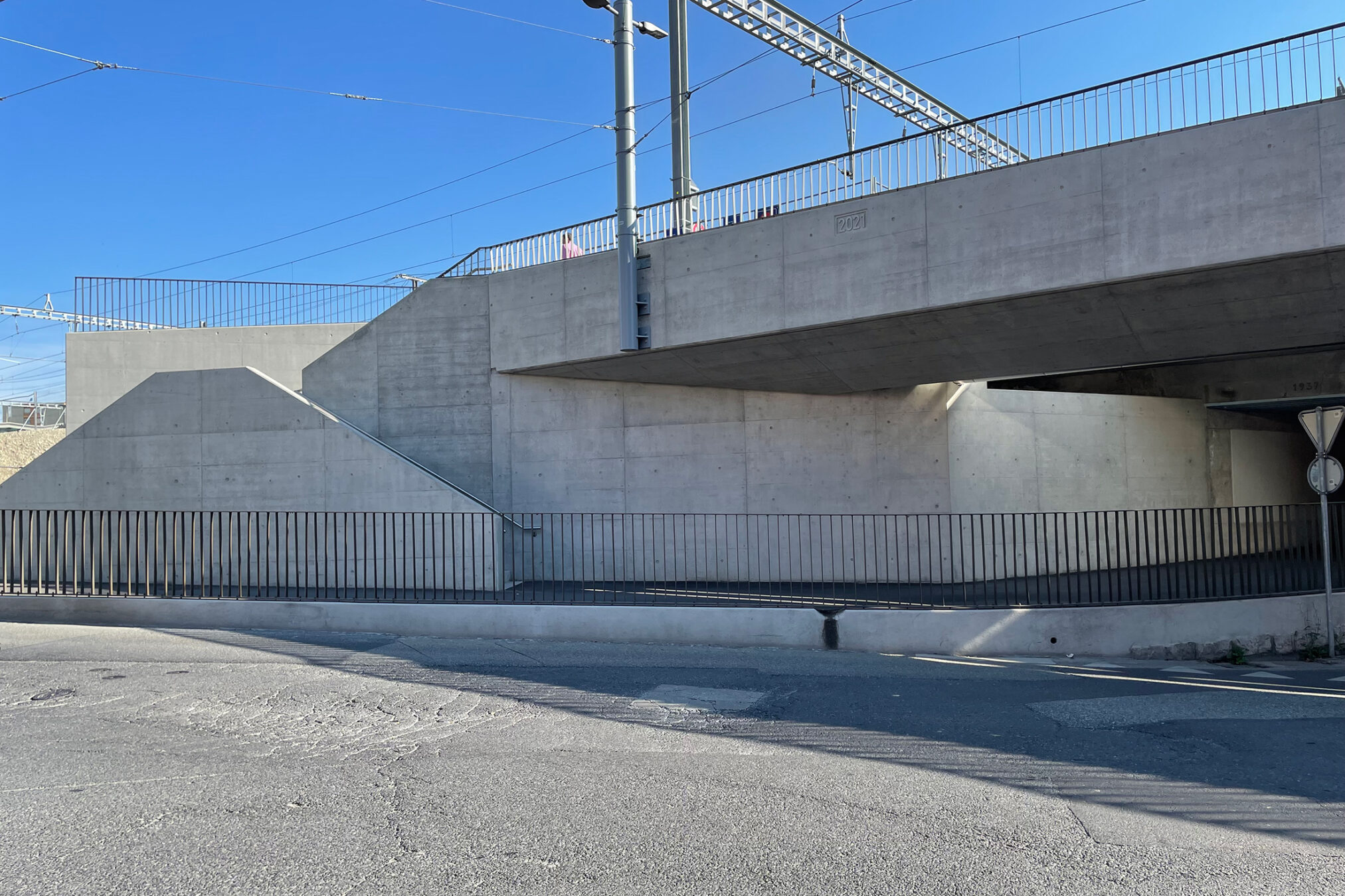 Passerelle du 1er aout | PLAREL